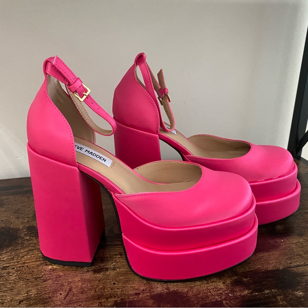 Steve Madden Fuchsia Pink Charlize Platform Heel- Sz. 7